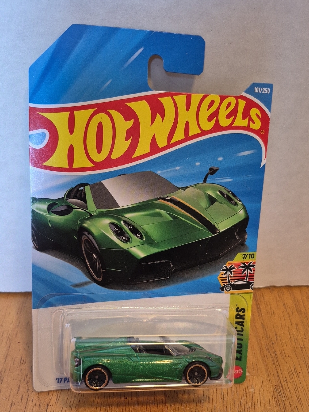 17 Pagani Huayra Roadster